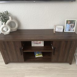 Mainstays TV Stand for TVs up to 65", Canyon Walnut