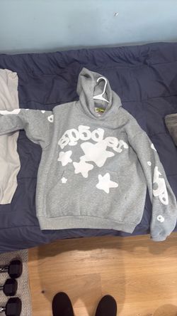 Spider hoodie grey brand new size M beluga