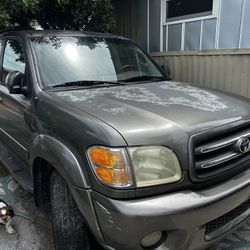 2003 Toyota Sequoia