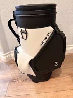 Vessel Den Caddy Cooler Bag Black/White - Brand New