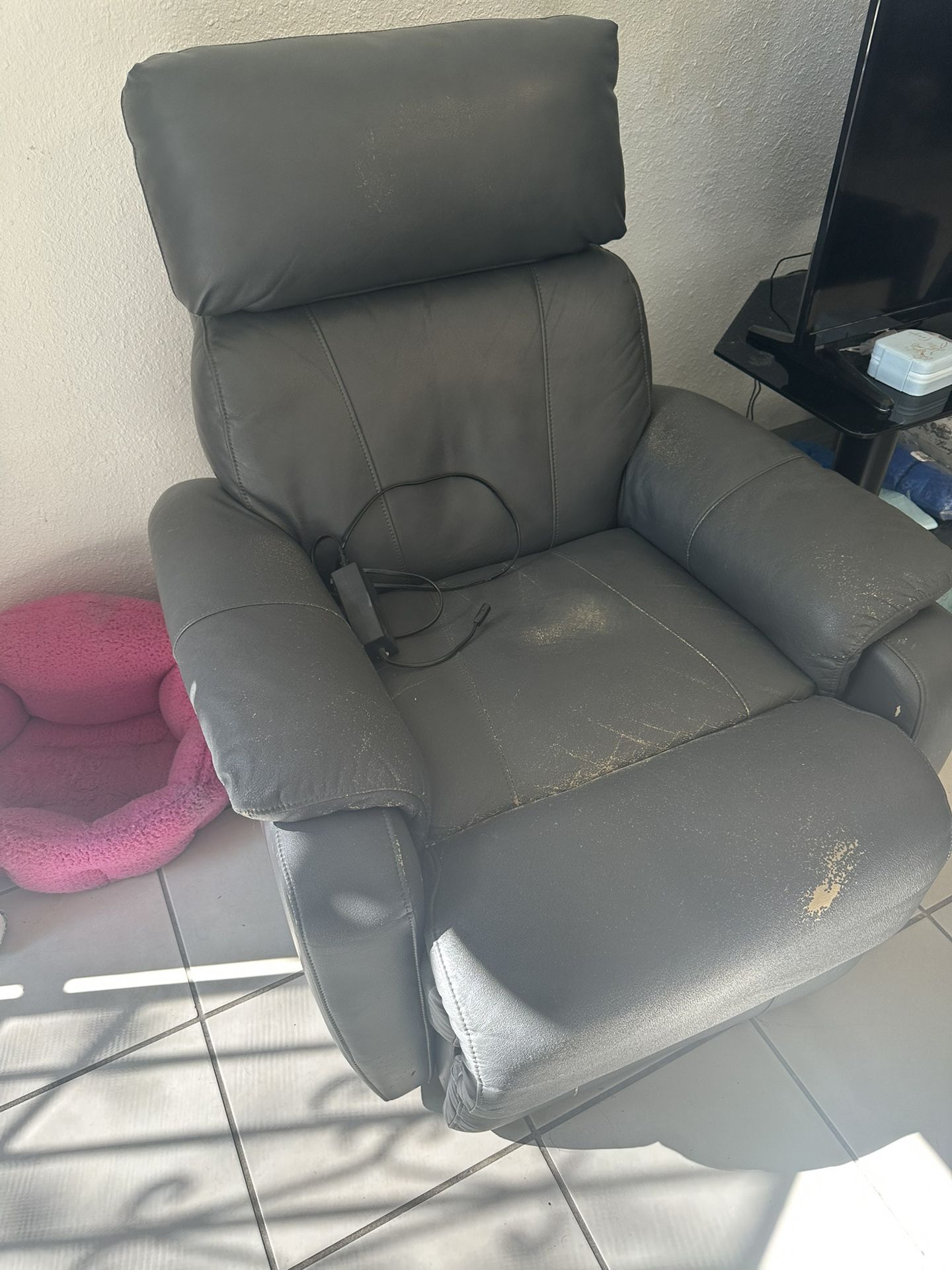 Free Recliner
