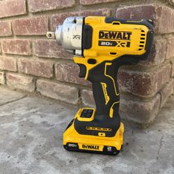 DeWalt DCF892 1/2 inch Impact Wrench 20V XR Brushless with 2AH battery