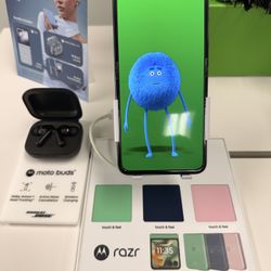 Razr 2025 Bundle Deal 🔥🔥