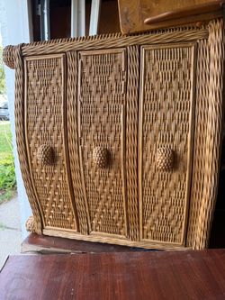 Wicker Rattan 3-drawer Dresser/cabinet