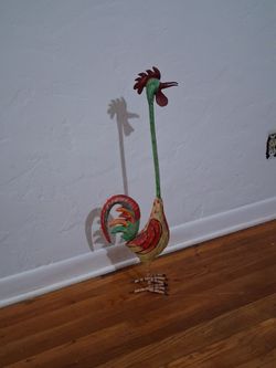 REDUCED rooster 🐓 decor