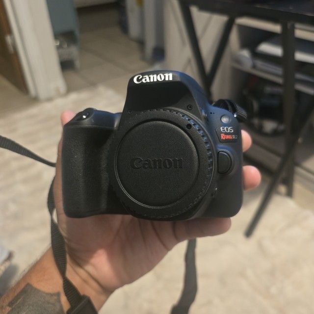 Canon Rebel SL2