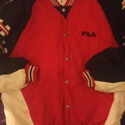 90s vintage fila jacket has stains selling as is $10 size XL 