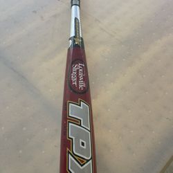 Bat 32 Louisville Slugger 