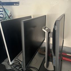 3 Monitors - HP, Dell and ViewSonic