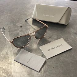 1003 Michael Kors MK-1036 women’s rose gold tone aviator sunglasses 564915