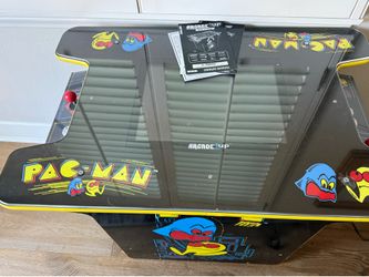 PAC-Man Arcade1Up Head to Head Cocktail Table