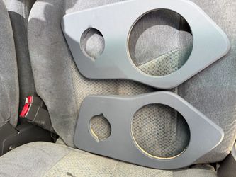 Speaker pods