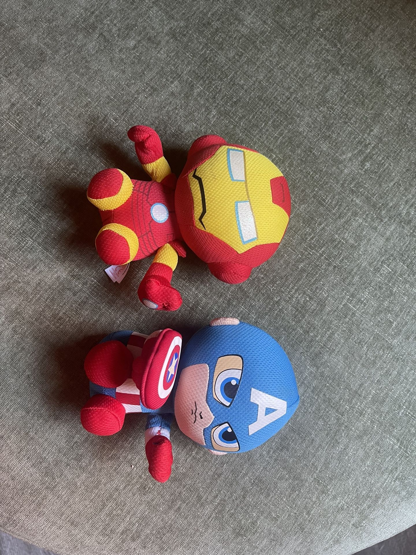 Plushes small Captain America And iron man