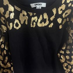 Dkny L spring sweater $10 worn once
