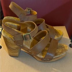 KORK-EASE Brown Leather Della Strap Riveted Heels Platform Sandals Sz 10 $150