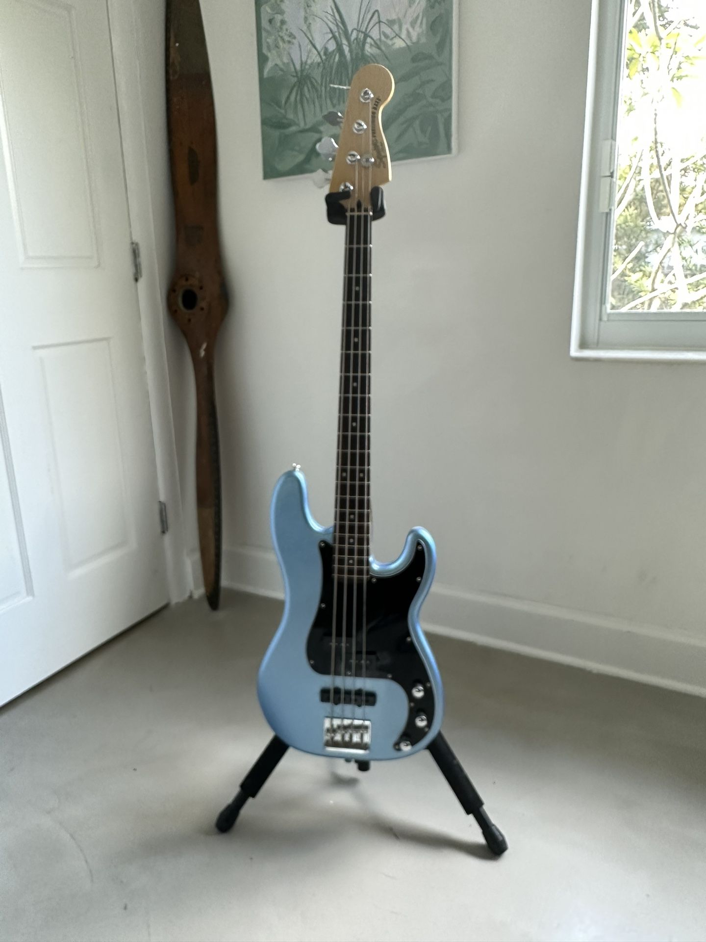 Fender Squier Vintage Modified Precision Bass PJ in Lake Placid Blue