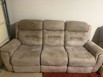 Reclining sofa