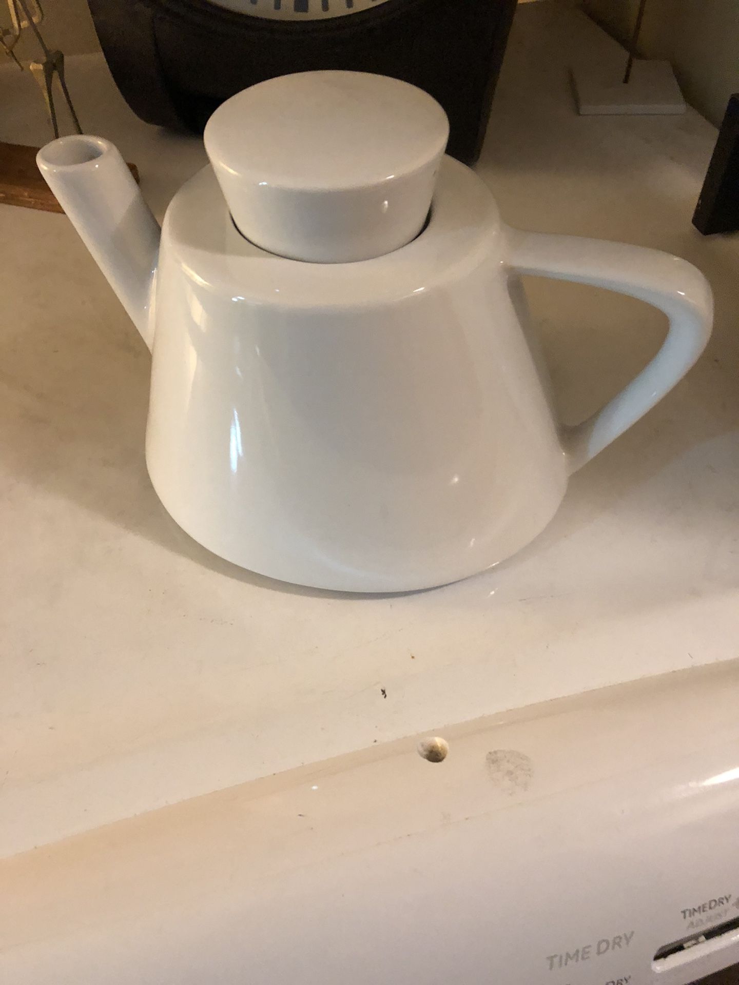 White Ceramic Tea Pot