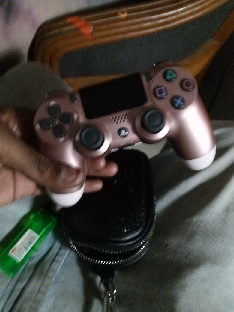 PS4 Controller 