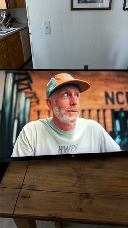 32 inch LG 4K ultra fine monitor