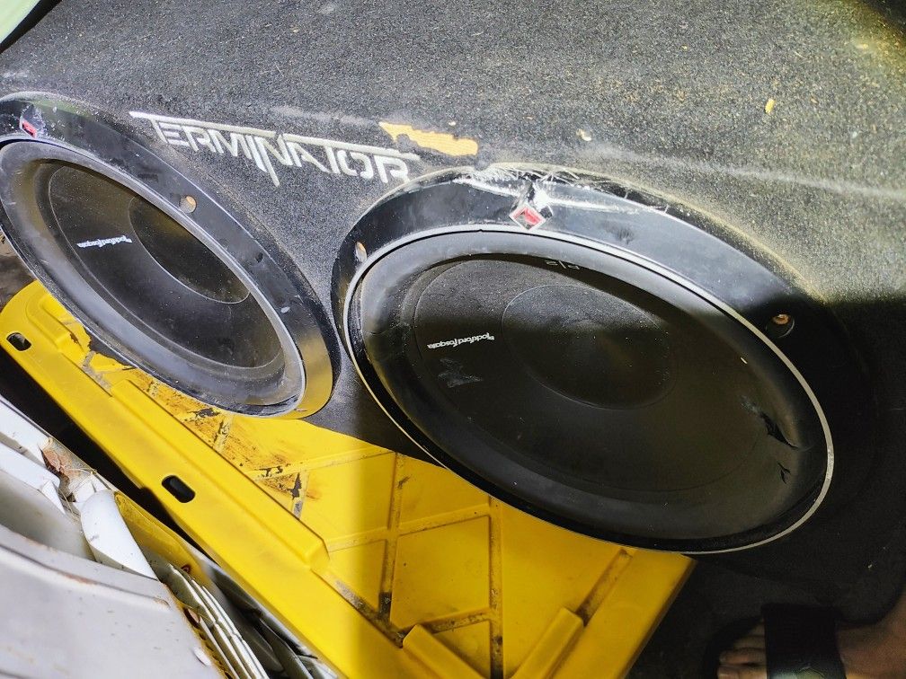 P2 Rockford Fosgate 12 " Subs Woofers