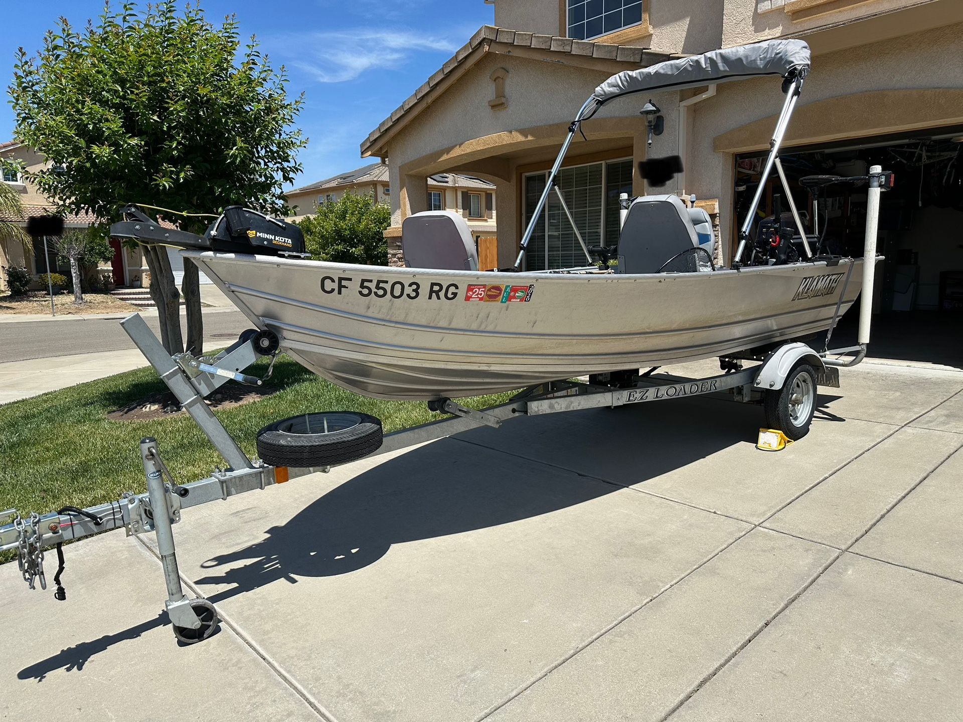 2007 Klamath fishing boat 14 FT DLX