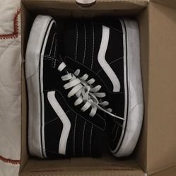 Sk8-Hi Vans