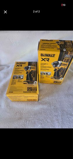 Dewalt Drill XR 20v brushless WITH OUT BATTERY come with clip 3 speed variable.
