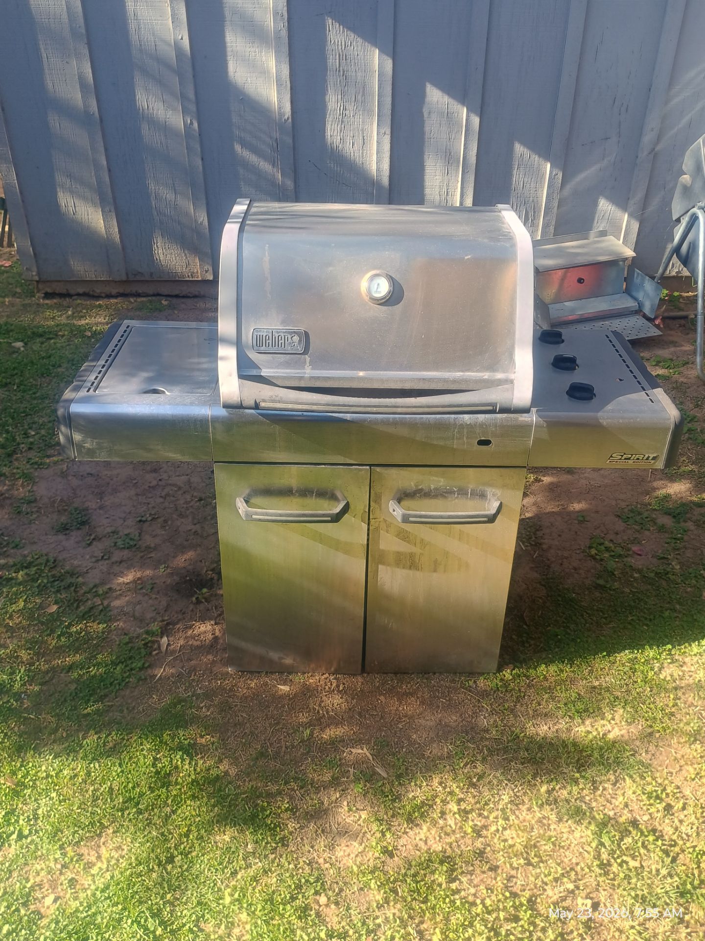 Weber Spirit Special Edition 3-Burner Propane Grill with Side Burner