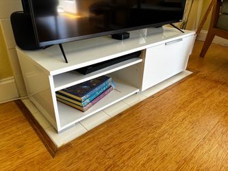 White Wayfair TV Stand – Great Condition – $30 – Fits Up to 55” TV
