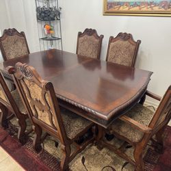 Elegant 7-Piece Dining Table Set – Solid Wood & Upholstered Chairs