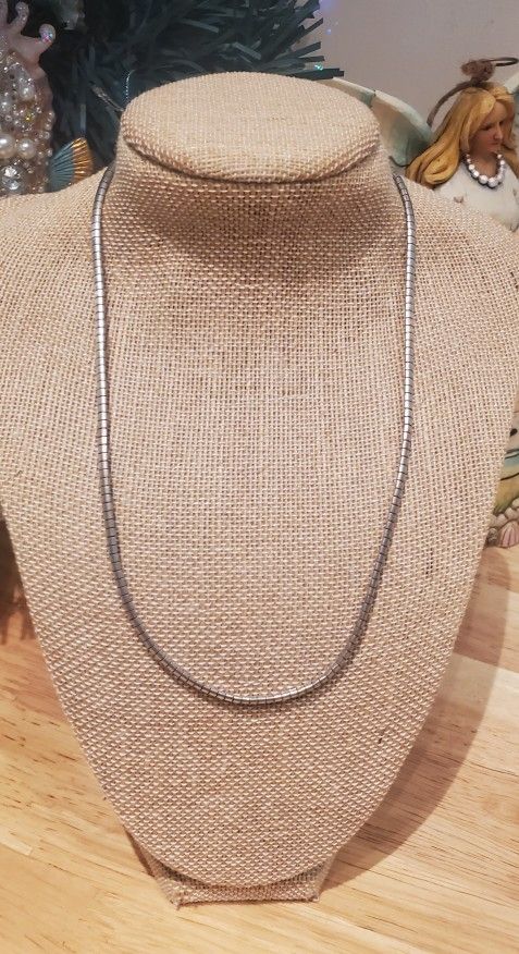Vintage Sterling Silver Italian Omega Necklace