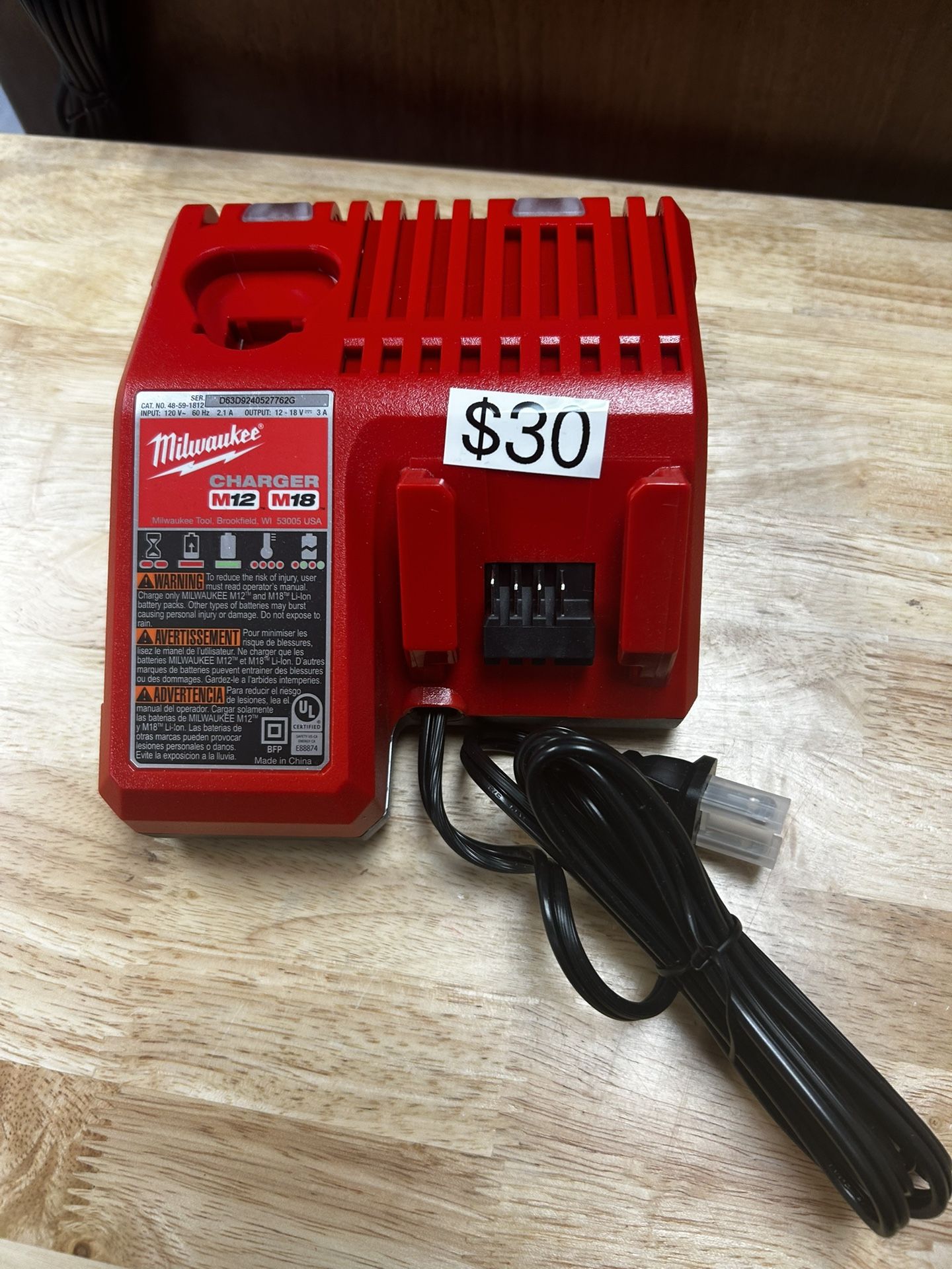 Milwaukee M18 M12 Charger BRAND NEW
