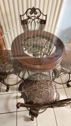 Dining set/Comedor y Sillas Altas
