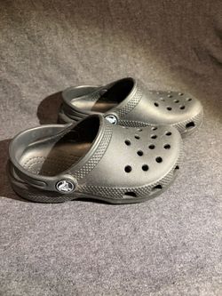 Toddler Black Crocs - C9