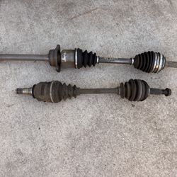 96-00 Toyota RAV4 Front Driver & Passenger CV Axle Shaft for 2.0L Automatic 2wd 