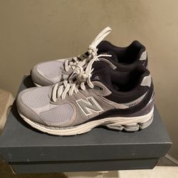 New Balance 2002r
