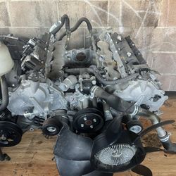 Nissan Engine V8