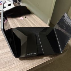 NETGEAR - Nighthawk AXE11000 Tri-Band WiFi 6E Router 