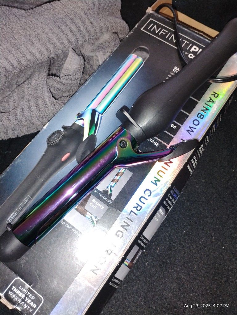 Infiniti Pro Curling Iron