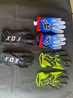 Professional riding gloves