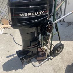 25 HP outboard motor very few hours