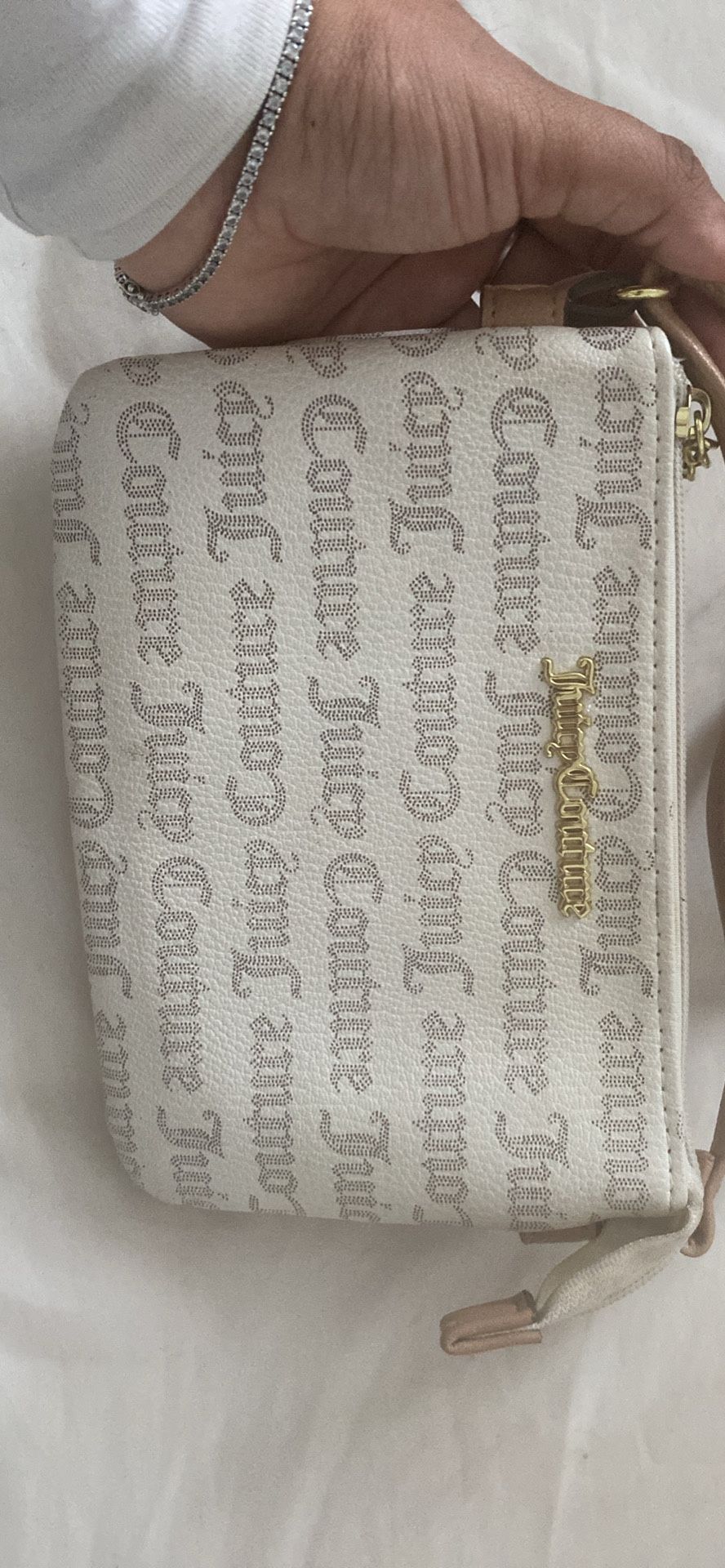 Juicy Couture Crossover