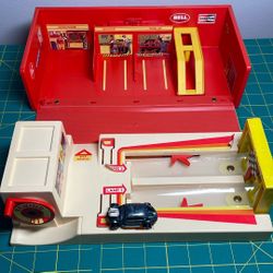 Vintage Johnny Lighting Bug Bomb And Hot Wheels Case