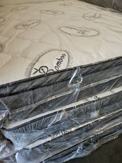 12 " Thick Bamboo Pillowtop  << Queen Set  $249