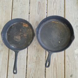 Set Of 2 Cast Iron Pans