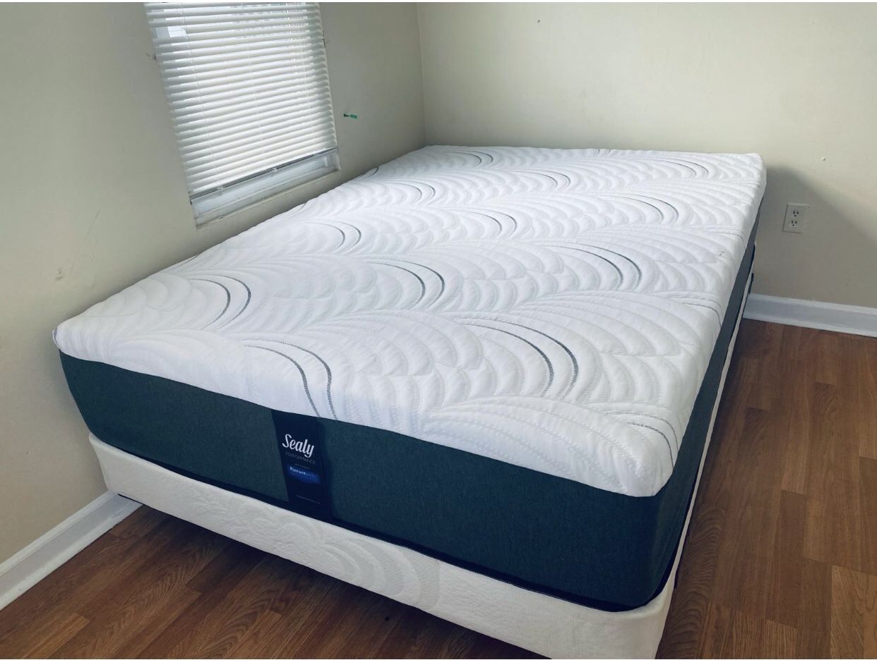 Queen size Memory Foam gel  12”thick Comfortable+Quality with box spring Brand We   Finance We deliver all cities 