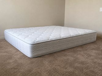 Queen Size White Quilted Mattress