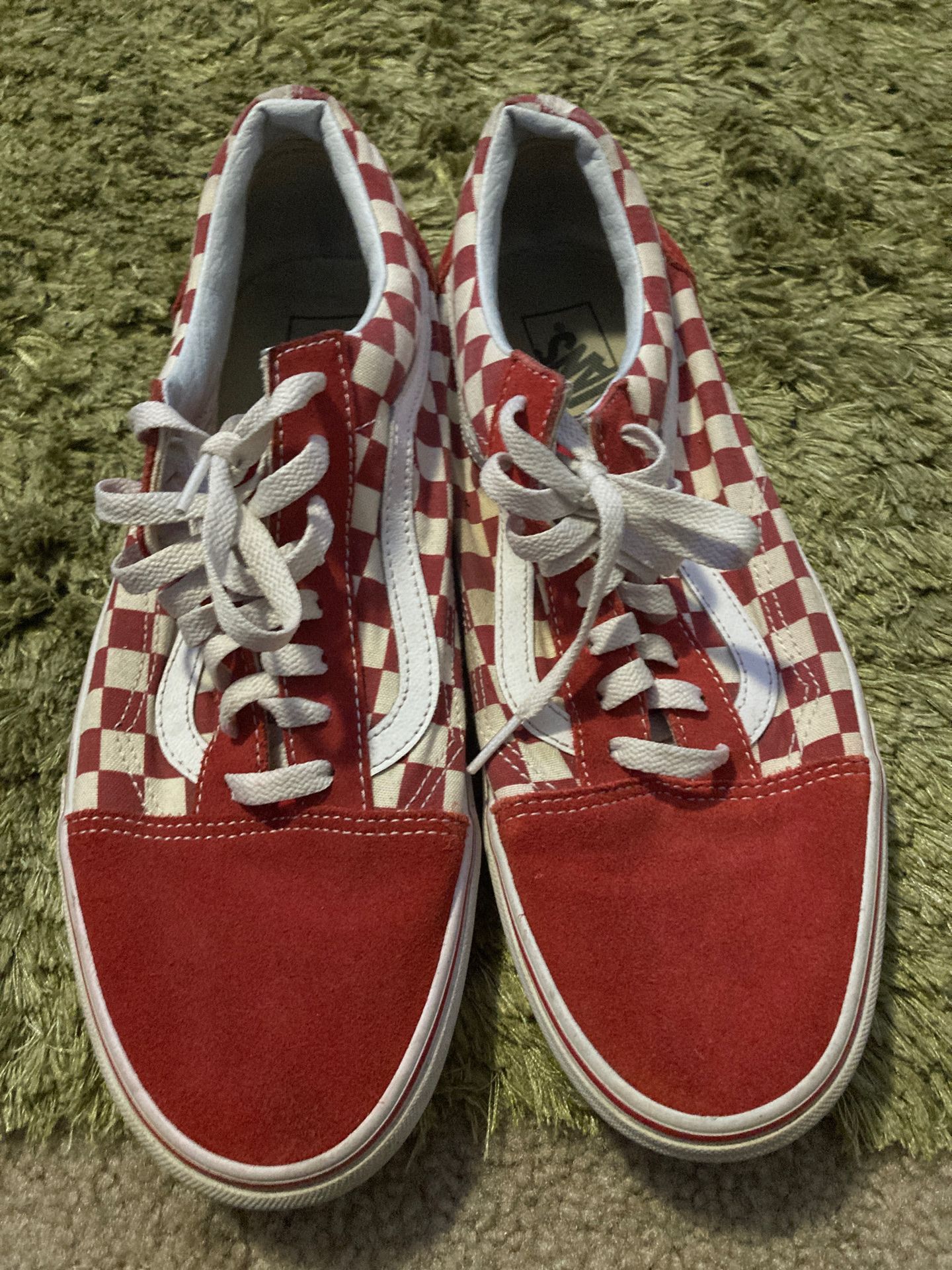 Vans (checkerboard)