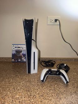 PS5 Slim w Madden 24